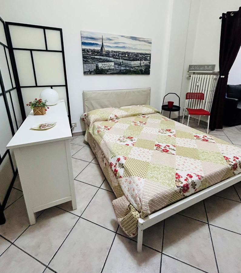 Monolocale Maria Vittoria Apartamento Turim Exterior foto